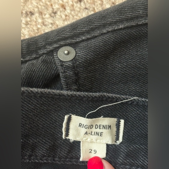 🖤MADEWELL Rigid Denim A-Line Mini Skirt in Lunar Wash: Button-Front Edition🖤 - Picture 6 of 9